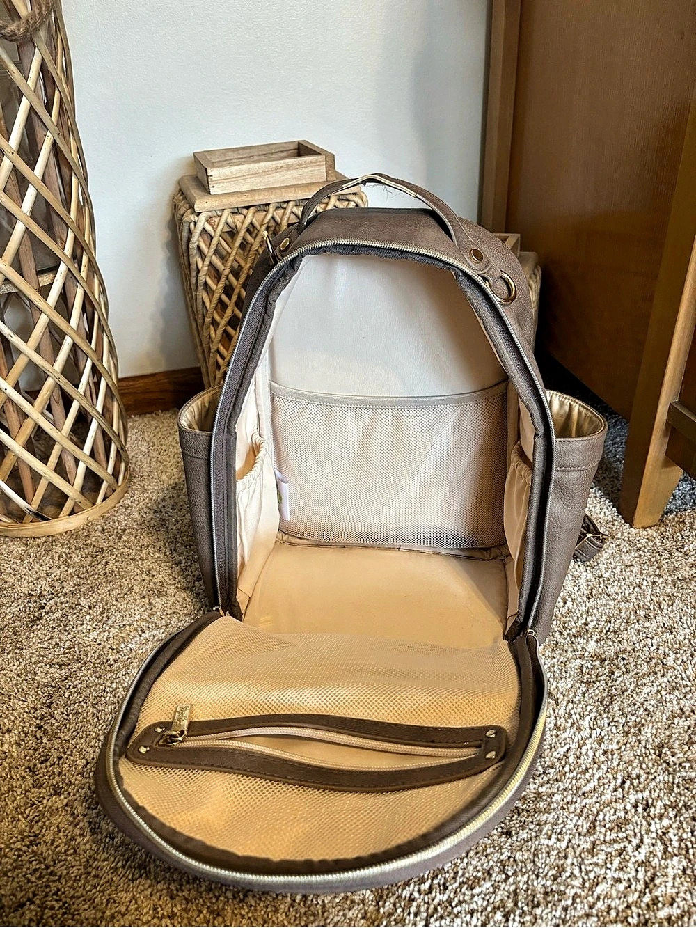 Itzy Ritzy mini diaper bag - Picture 3 of 4